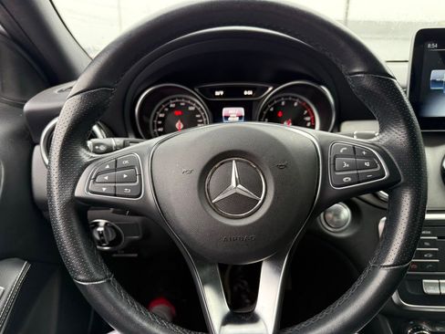 Used 2020 Mercedes-Benz GLA 250 4MATIC image 14