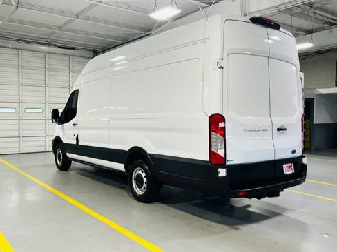 Used 2024 Ford Transit 250 148 High Roof Extended w/ Load Area Protection Package RWD image 17