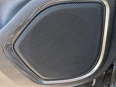 Certified 2023 Lincoln Nautilus AWD image 16