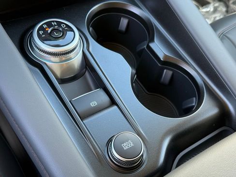 New 2026 Ford Explorer Active RWD image 12