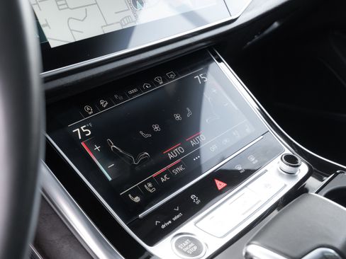 Certified 2024 Audi Q7 3.0T Prestige w/ Prestige Package image 14