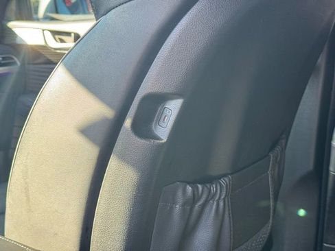 Used 2023 Hyundai Palisade Calligraphy image 15