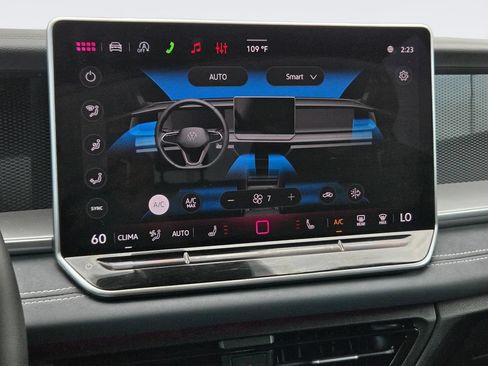 Used 2026 Volkswagen Tiguan SE FWD image 18