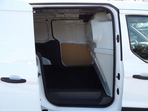 Used 2022 Ford Transit Connect XL image 30