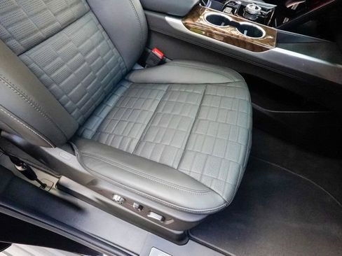 Used 2025 Cadillac Escalade Sport Platinum w/ LPO, ONYX Package image 94