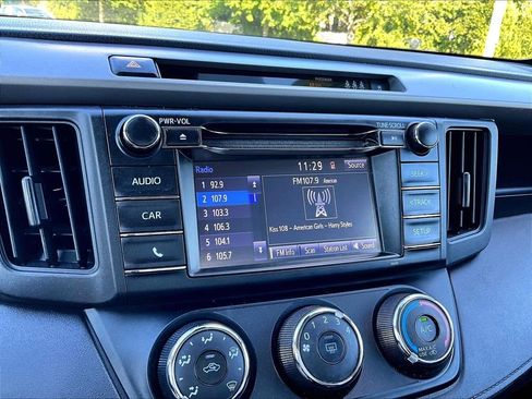 Used 2017 Toyota RAV4 LE w/ Carpet Mat Package AWD/4WD image 26