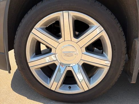 Used 2020 Cadillac Escalade Luxury AWD/4WD image 11