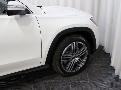 New 2026 Mercedes-Benz GLS 450 4MATIC image 12