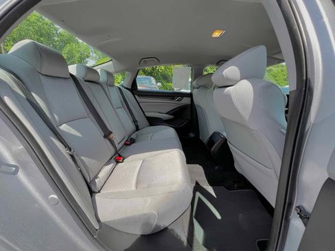 Used 2019 Honda Accord LX image 17