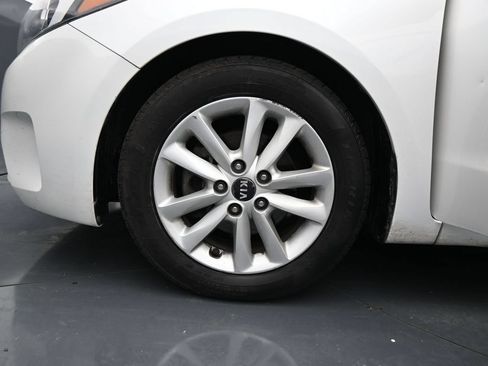 Used 2017 Kia Forte LX w/ LX Popular Package FWD image 26