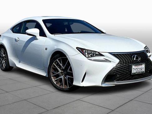 Used 2017 Lexus RC 200t image 2