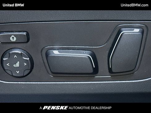 Used 2025 BMW X3 xDrive30i w/ Premium Package AWD/4WD image 4