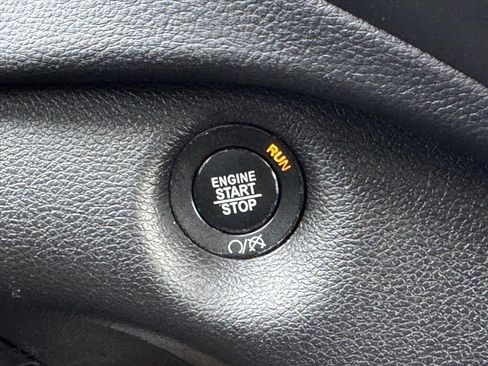 Used 2021 Jeep Cherokee Limited w/ Elite Package image 24