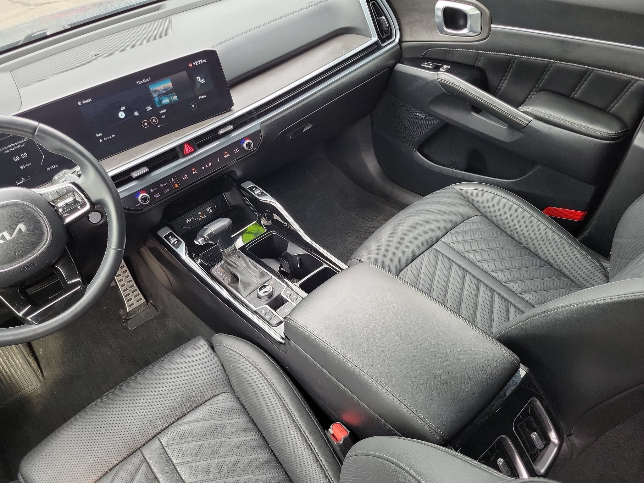 Certified 2024 Kia Sorento SX Prestige AWD/4WD image 29