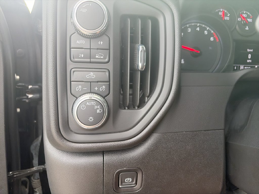 Used 2023 GMC Sierra 1500 Pro w/ Graphite Edition AWD/4WD image 26