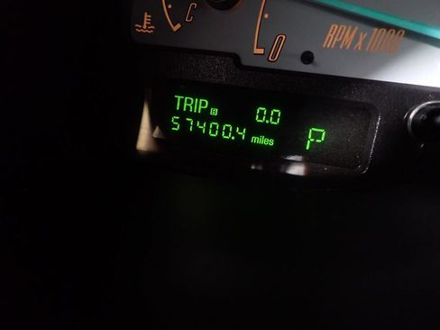Used 2002 Ford Thunderbird RWD image 36