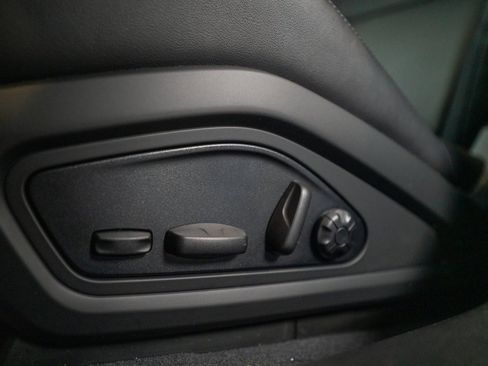 New 2025 Porsche Taycan image 25