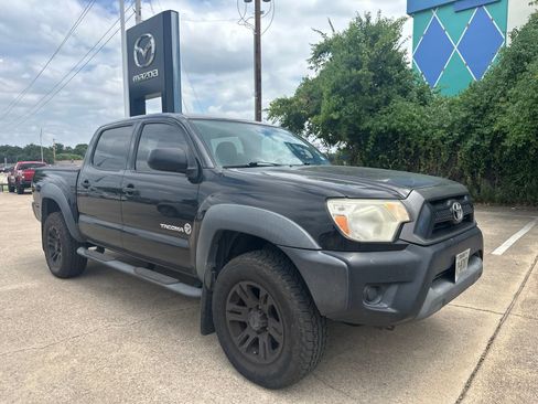 Used 2015 Toyota Tacoma 4x4 Double Cab w/ Convenience Package image 2