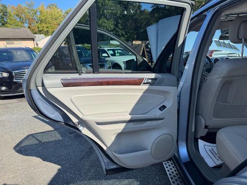 Used 2011 Mercedes-Benz ML 350 BlueTEC 4MATIC w/ Premium 2 Pkg image 31