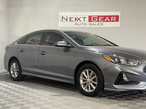 Used 2019 Hyundai Sonata SE FWD image 2