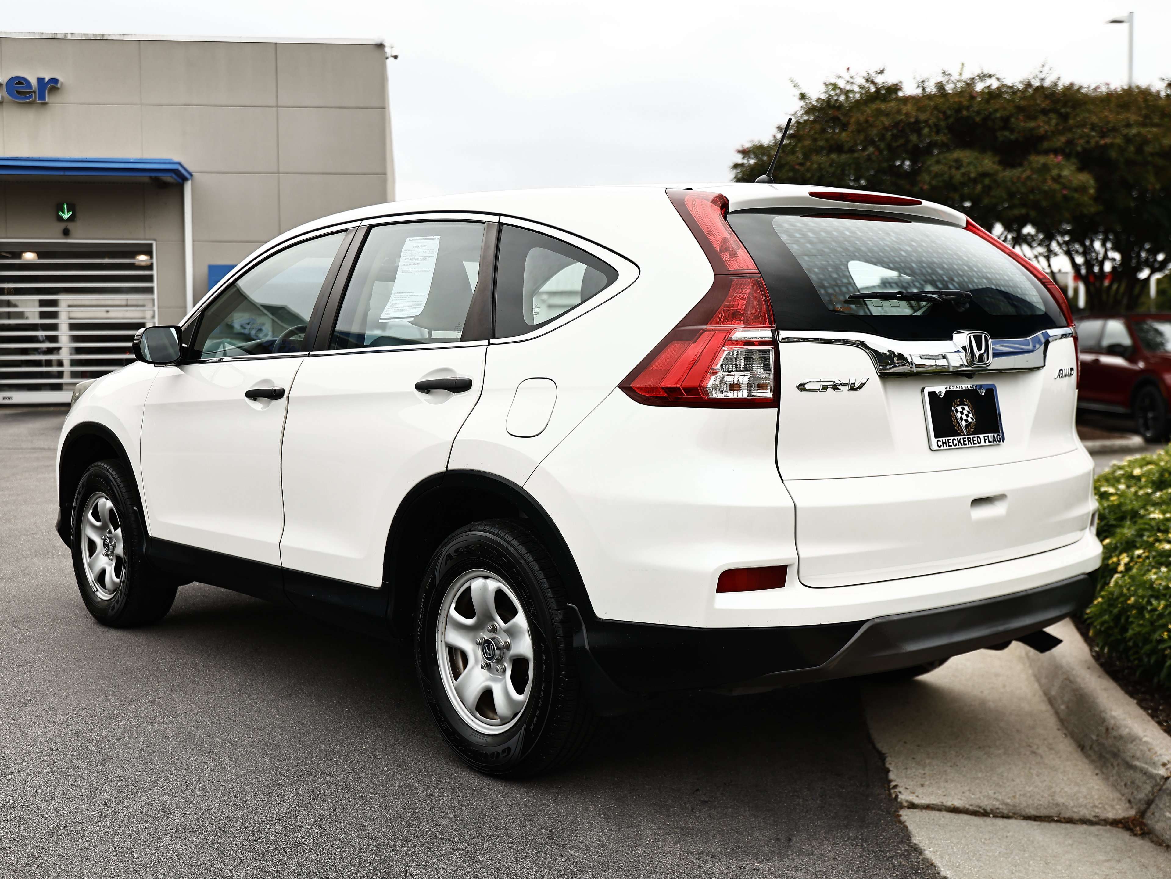 Used 2016 Honda CR-V LX image 7
