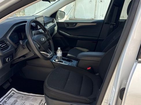 Used 2025 Ford Escape Active AWD/4WD image 5