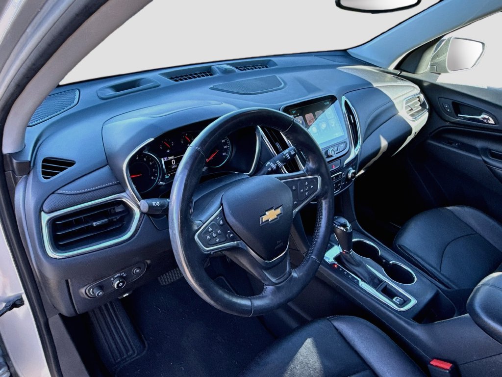 Used 2018 Chevrolet Equinox Premier w/ Infotainment II Package AWD/4WD image 14