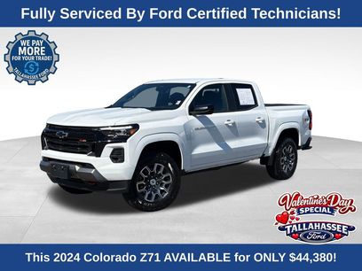 Used 2024 Chevrolet Colorado Z71 w/ Z71 Convenience Package 2
