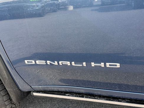 New 2026 GMC Sierra 2500 Denali w/ Denali Reserve Package AWD/4WD image 36