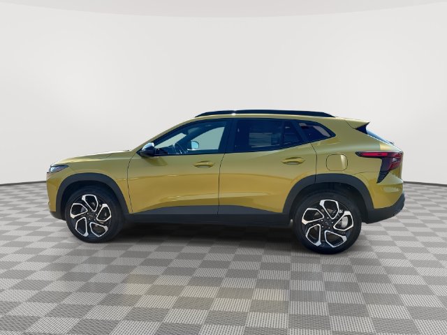 Used 2025 Chevrolet Trax RS w/ Sunroof Package FWD image 7