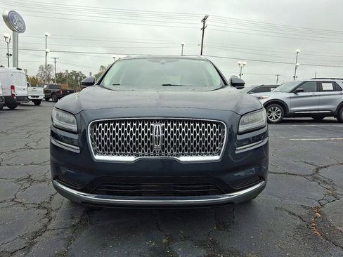 Used 2022 Lincoln Nautilus FWD image 3