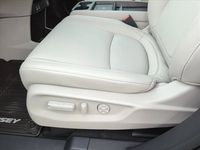 Certified 2026 Honda Odyssey EX-L image 4