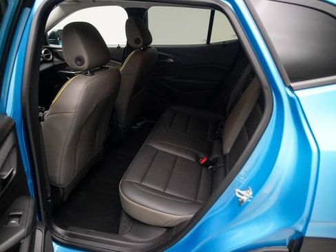 Used 2025 Chevrolet Trax ACTIV w/ Driver Confidence Package FWD image 25