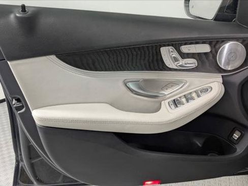 Used 2016 Mercedes-Benz C 300 4MATIC Sedan image 12