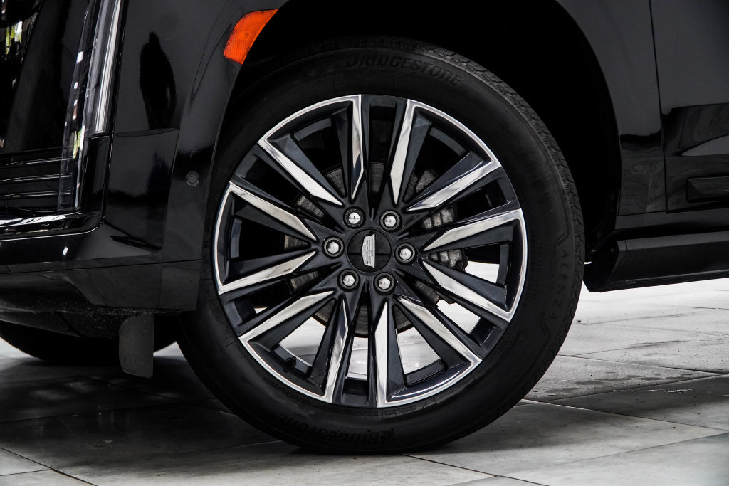 Used 2023 Cadillac Escalade ESV Sport w/ Touring Package AWD/4WD image 8