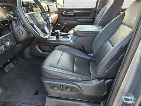 Used 2023 GMC Sierra 1500 SLT w/ SLT Premium Package AWD/4WD image 18