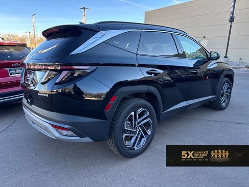 Certified 2025 Hyundai Tucson Limited image 13