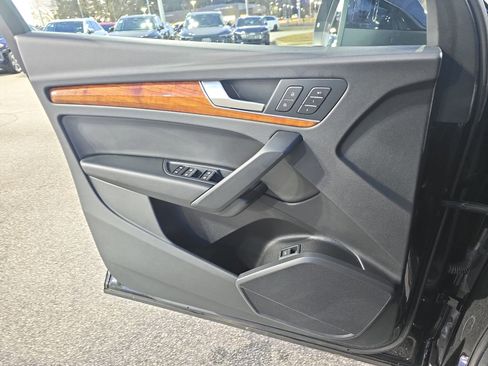 Used 2023 Audi Q5 2.0T Premium w/ Convenience Package image 25