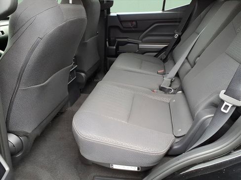 Used 2025 Toyota 4Runner SR5 image 7