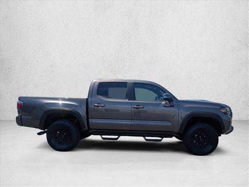 Used 2020 Toyota Tacoma TRD Pro AWD/4WD image 4