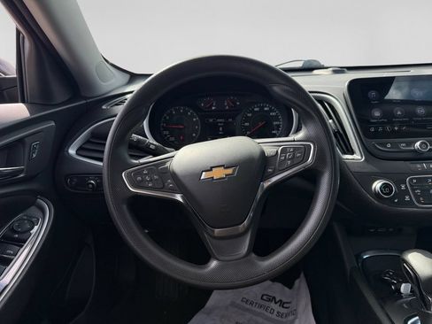 Used 2025 Chevrolet Malibu LT FWD image 14