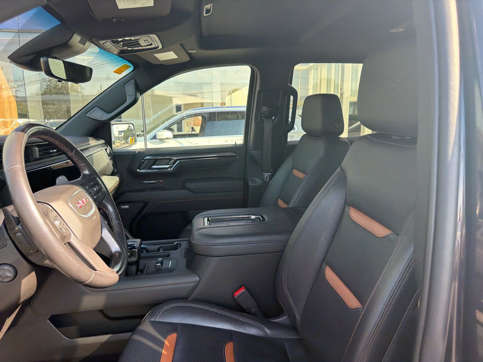 Used 2022 GMC Sierra 1500 AT4 w/ Technology Package AWD/4WD image 29
