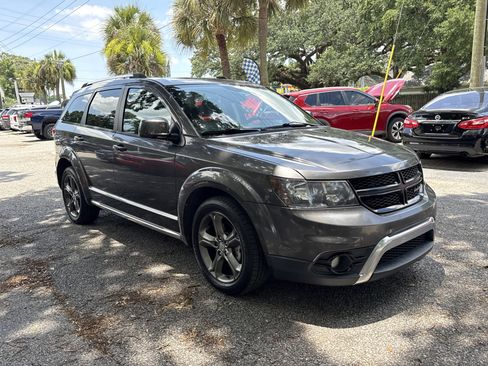 Used 2015 Dodge Journey Crossroad w/ Flexible Seating Group FWD image 7