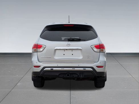 Used 2015 Nissan Pathfinder SL w/ SL Tech Package image 5
