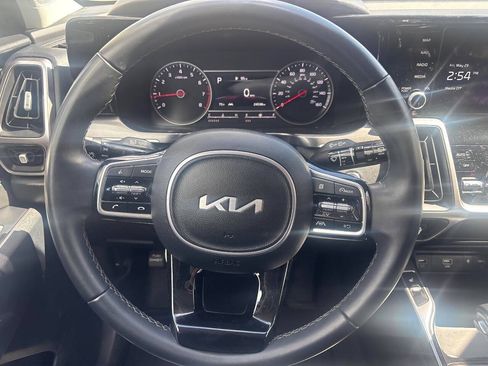 Used 2023 Kia Sorento S w/ Panoramic Sunroof Package FWD image 24