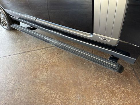 Used 2018 Land Rover Range Rover Long Wheelbase Autobiography image 41