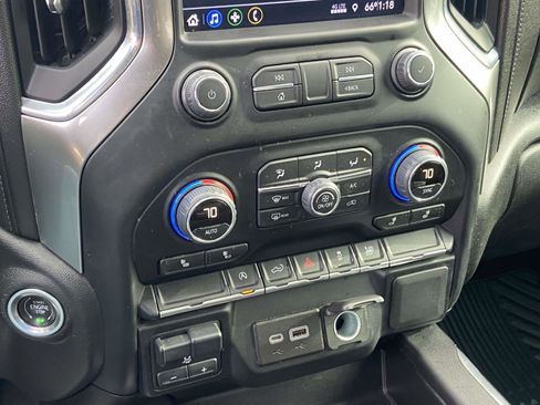 Certified 2022 Chevrolet Silverado 1500 RST image 13