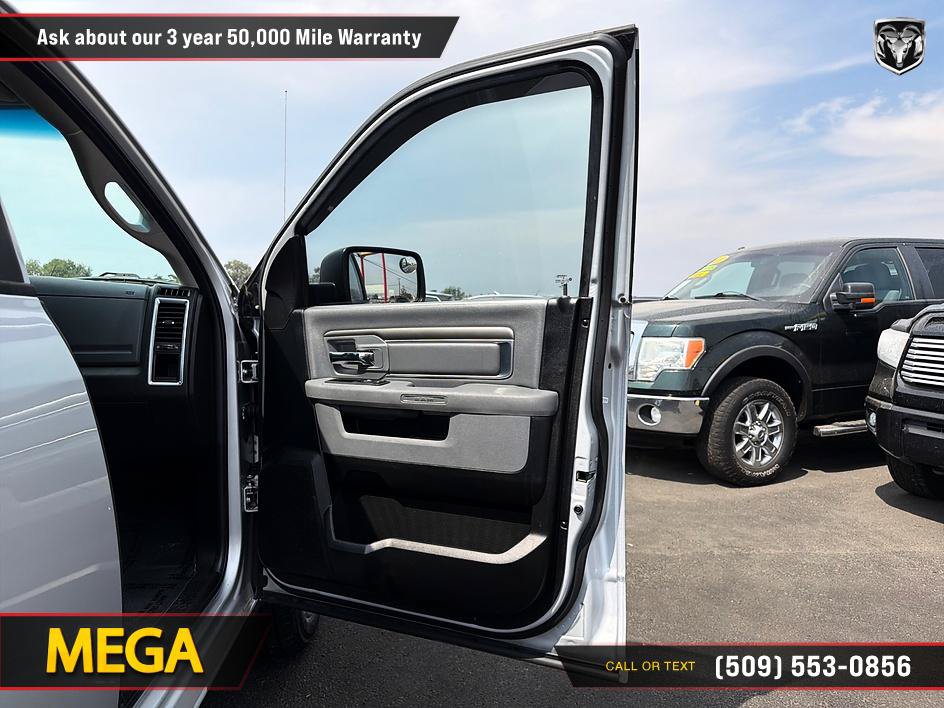 Used 2017 RAM 1500 Classic SLT AWD/4WD image 24
