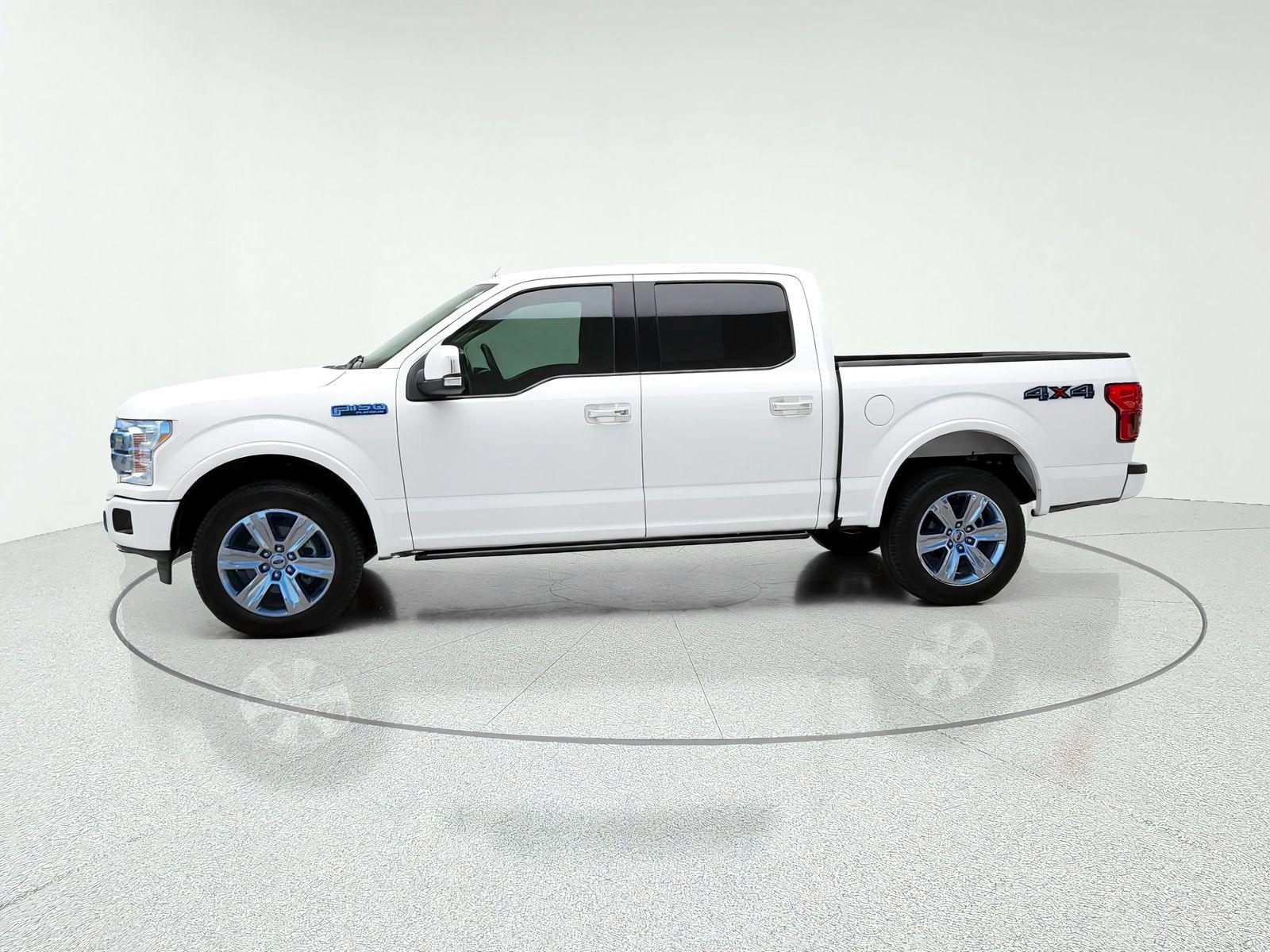 Used 2020 Ford F150 Platinum w/ Equipment Group 701A Luxury AWD/4WD image 3