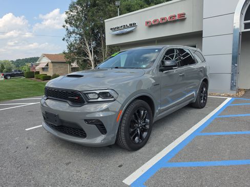 Used 2022 Dodge Durango R/T w/ Blacktop Package AWD/4WD image 8